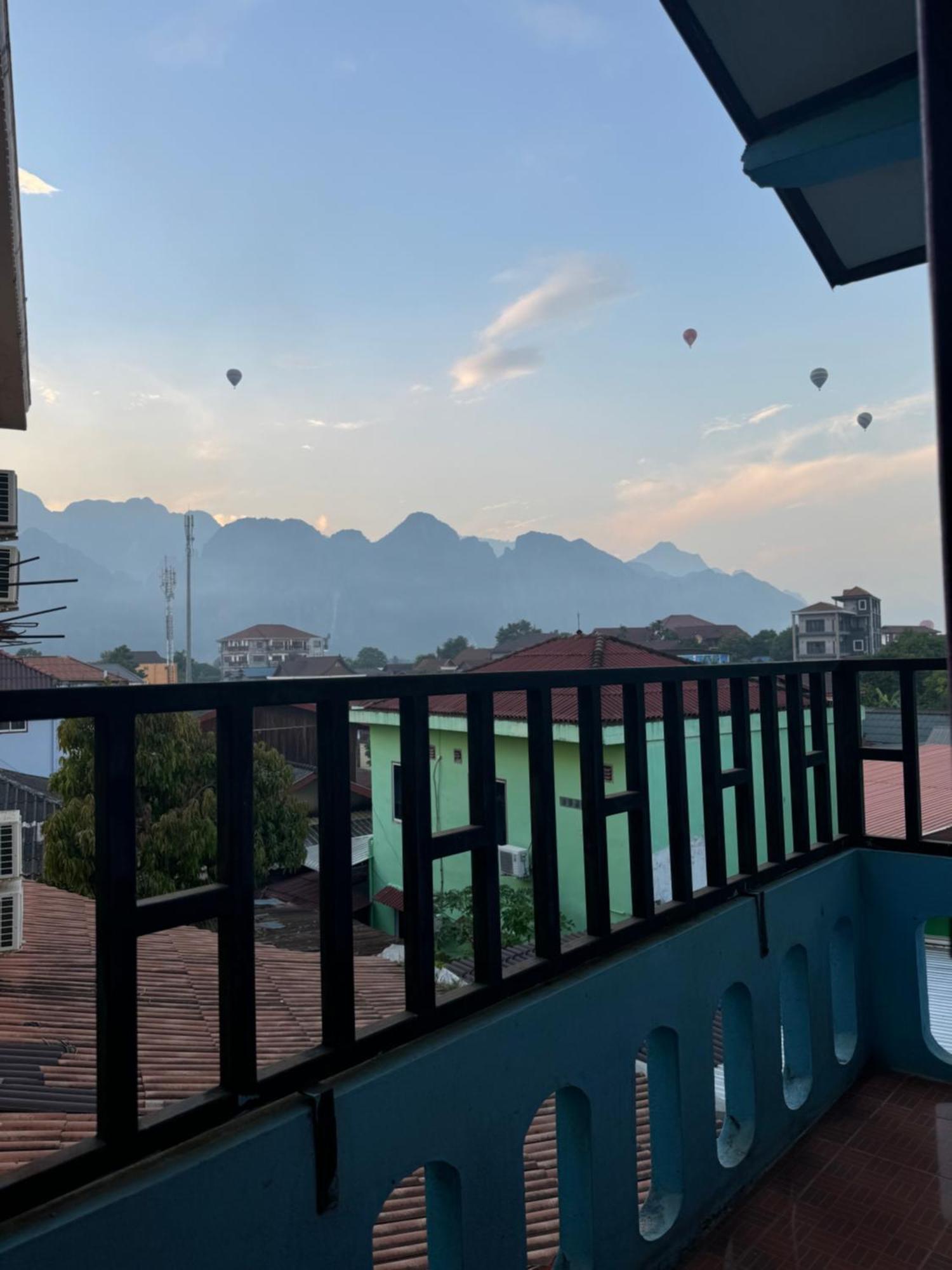 Vang Vieng Green Hotel Exterior photo