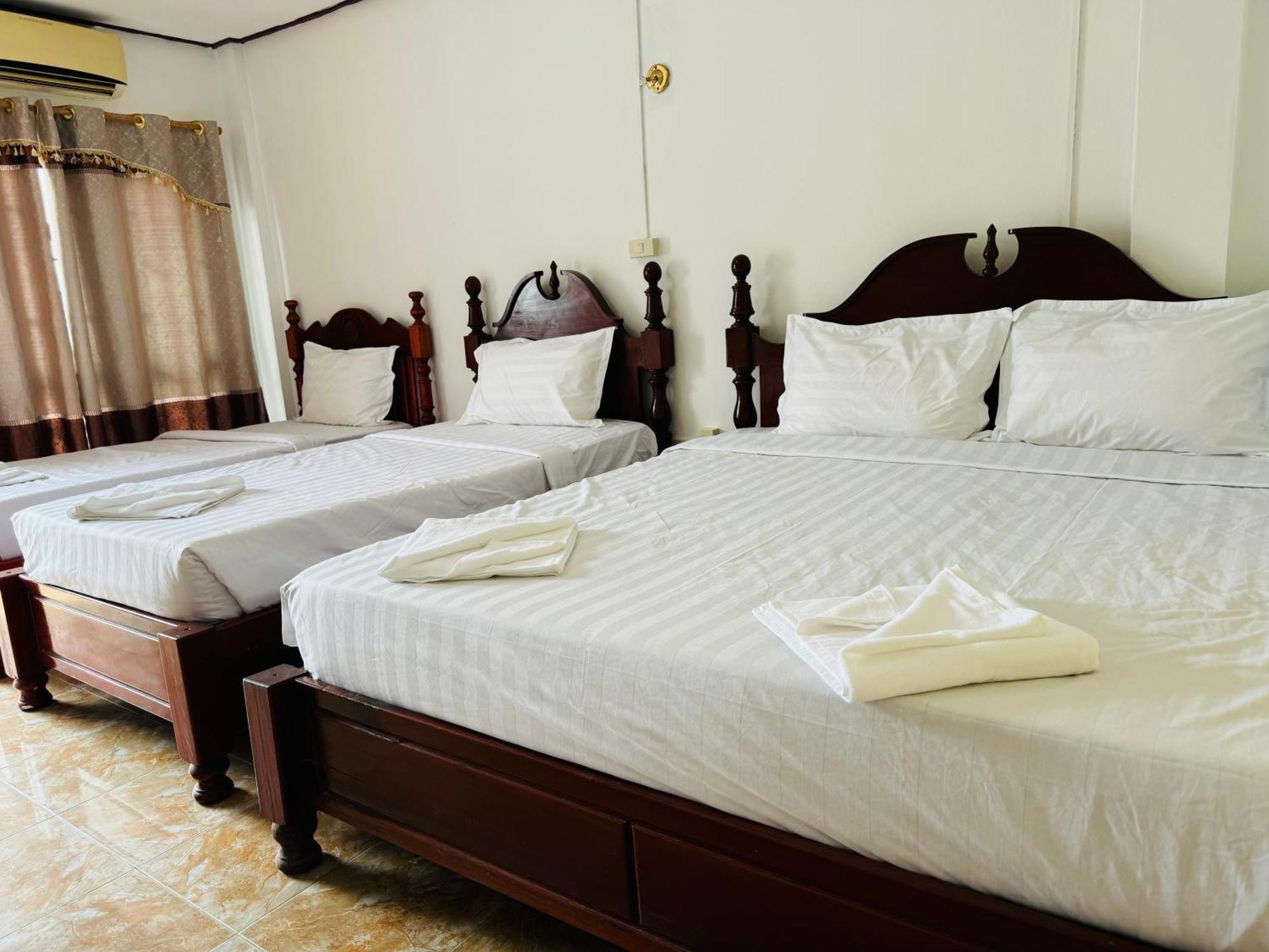 Vang Vieng Green Hotel Exterior photo