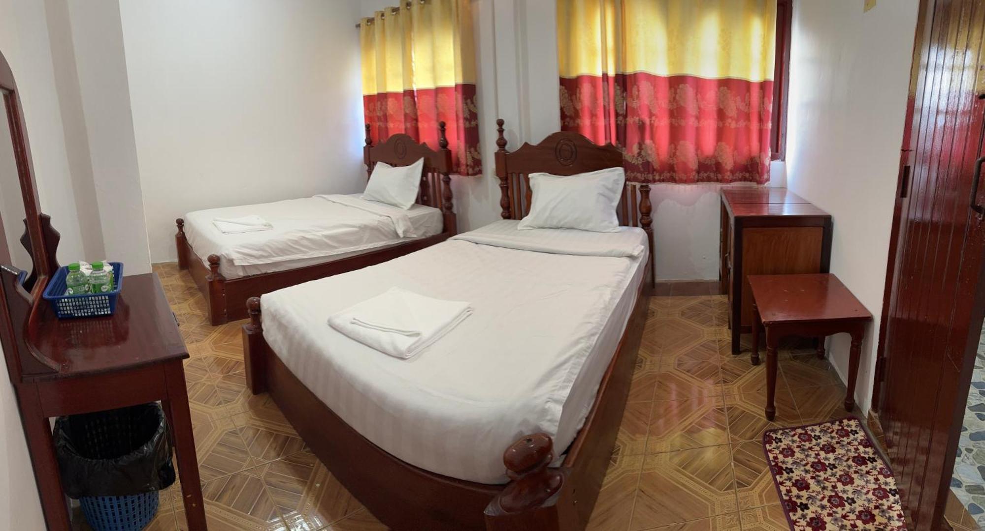 Vang Vieng Green Hotel Exterior photo