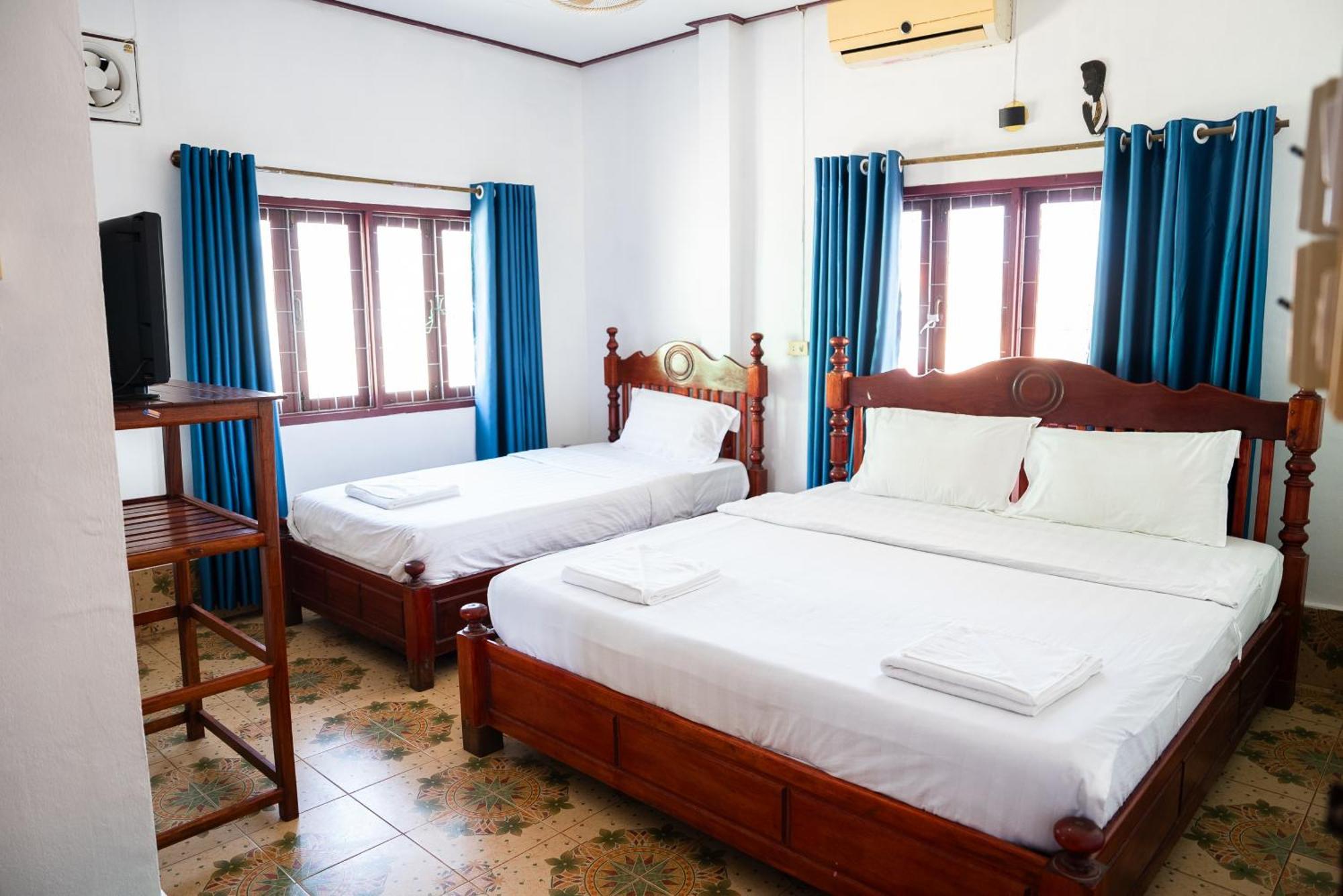 Vang Vieng Green Hotel Exterior photo
