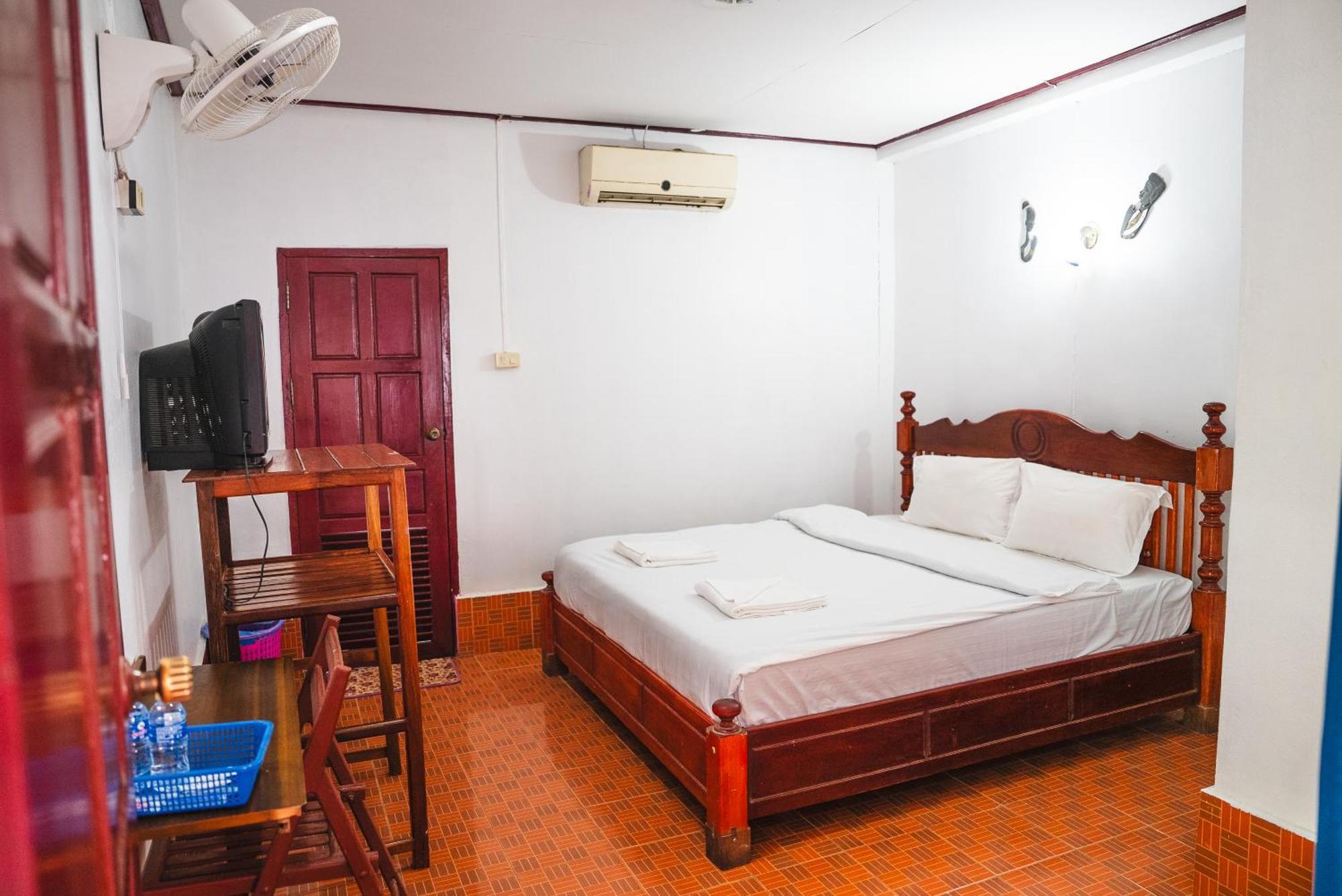 Vang Vieng Green Hotel Exterior photo